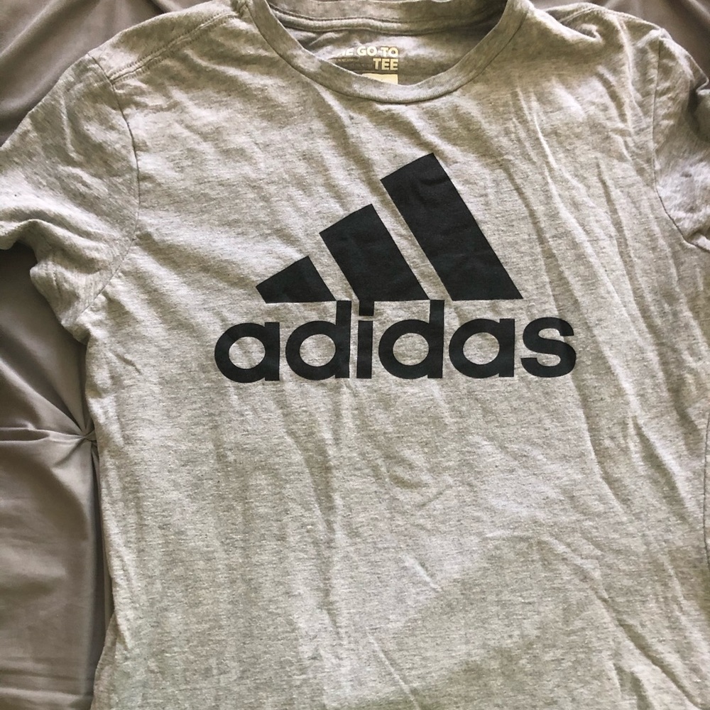 Adidas t shirt